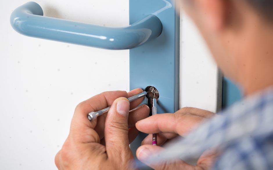 ouverture de porte serrurier Arles